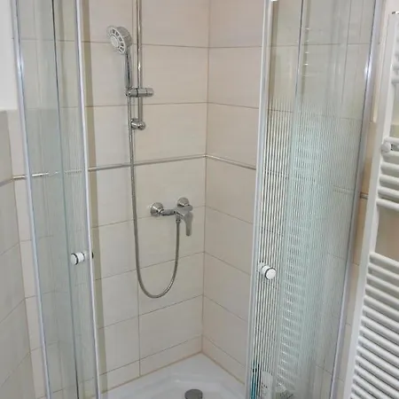 Csevi Apartmanhaz *