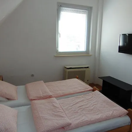 Csevi Apartmanhaz *