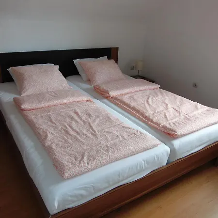 Apartament Csevi Apartmanhaz